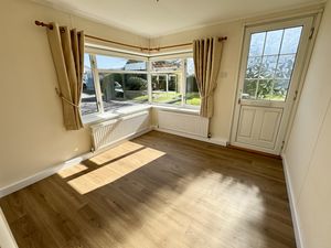 Dining Area- click for photo gallery